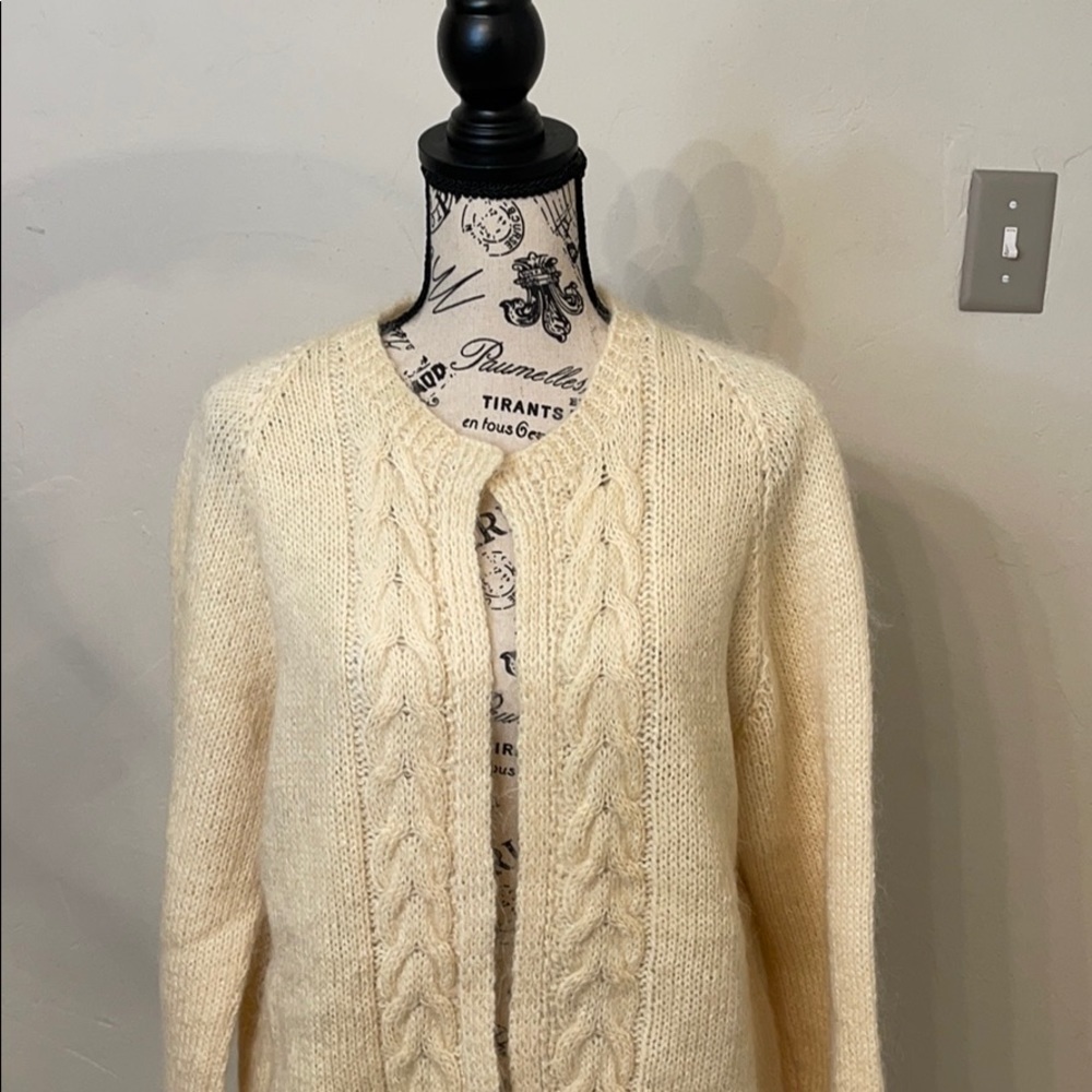 Vintage grandma cardigan sweater - women’s large​​​​​​​​​​​​ - Picture 2 of 6